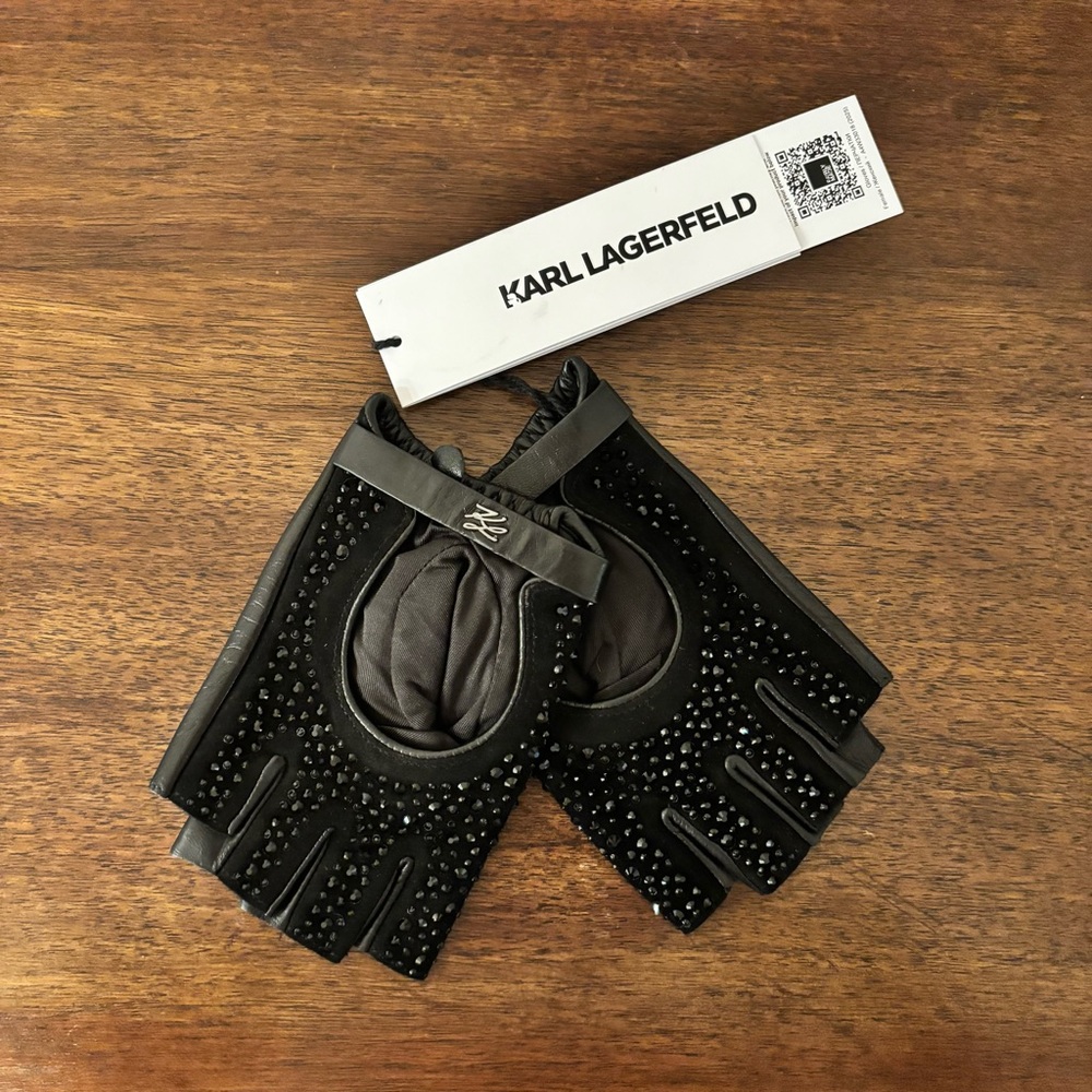 NWT Karl Lagerfeld Black Beret, Tank Top, and Rhinestone Gloves Bundle - Picture 3 of 8